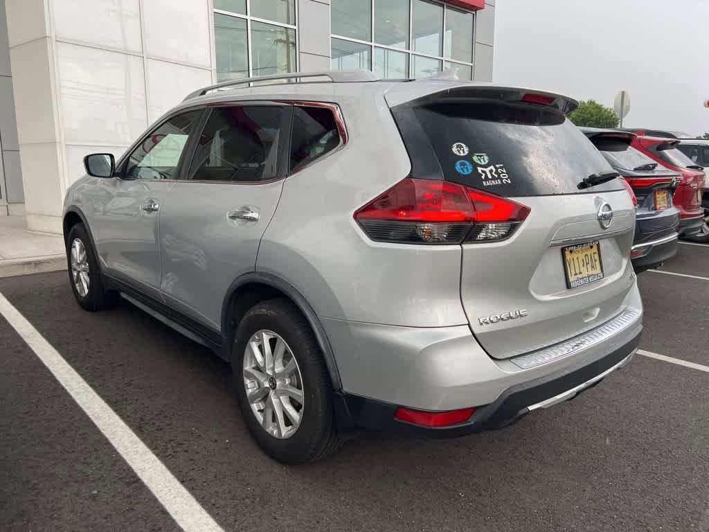Thumbnail: 2018 Nissan Rogue - 4