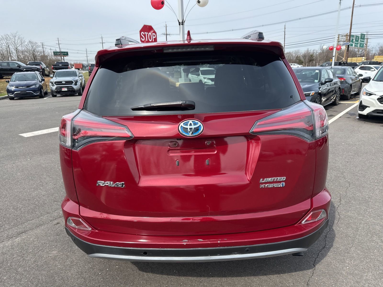 Thumbnail: 2018 Toyota RAV4 - 6