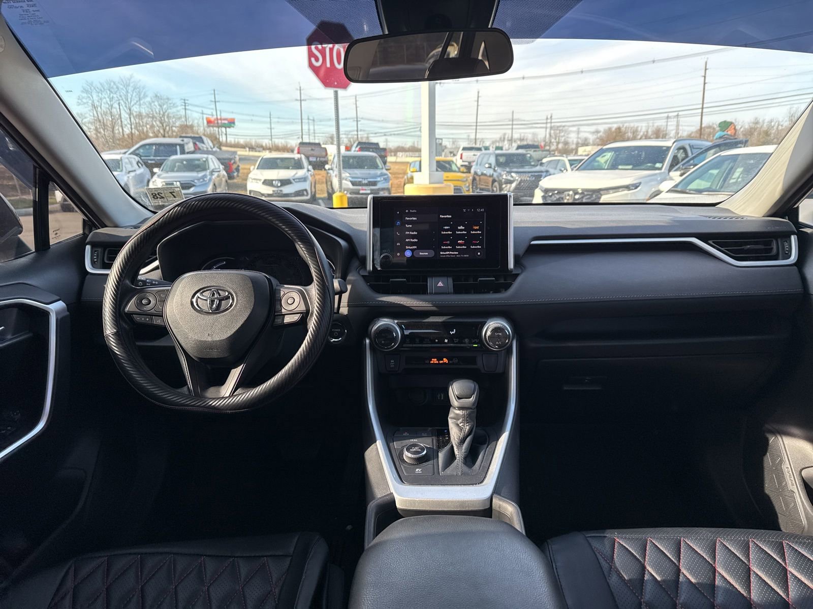 Thumbnail: 2023 Toyota RAV4 - 25