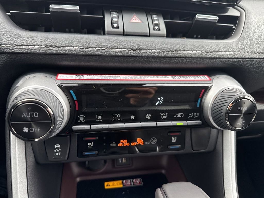 Thumbnail: 2025 Toyota RAV4 - 20