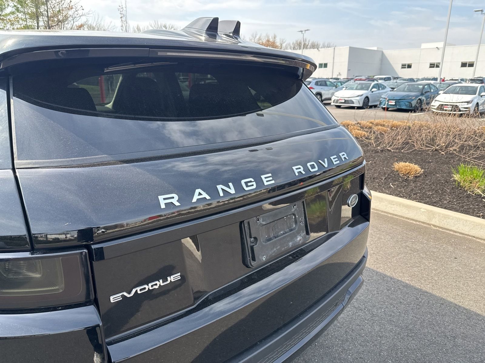 Thumbnail: 2019 Land Rover Range Rover Evoque - 15