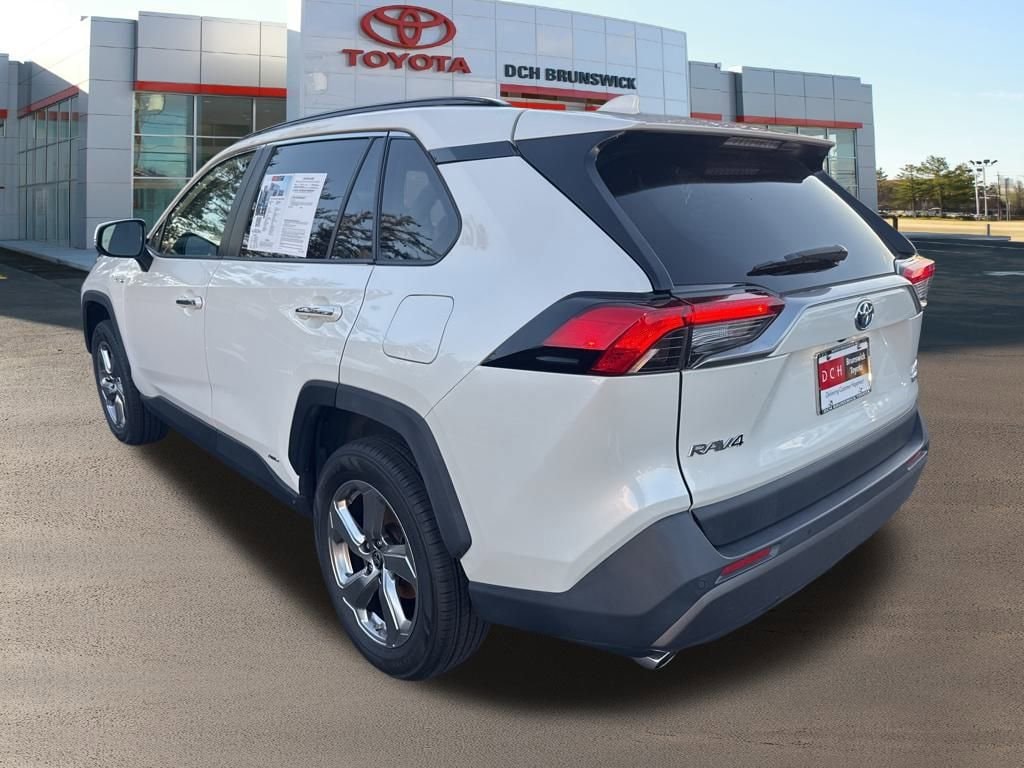 Thumbnail: 2019 Toyota RAV4 - 13