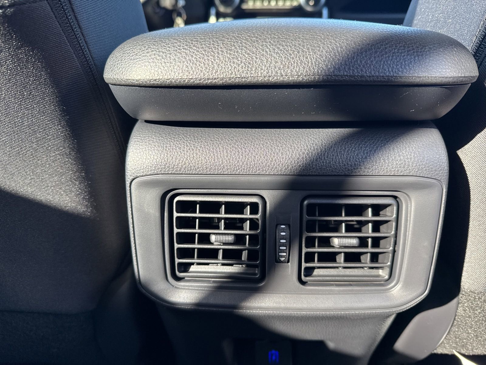 Thumbnail: 2025 Toyota RAV4 - 23