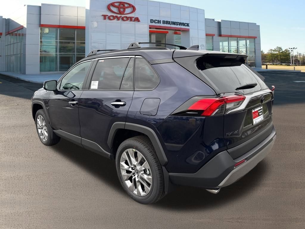 Thumbnail: 2025 Toyota RAV4 - 6