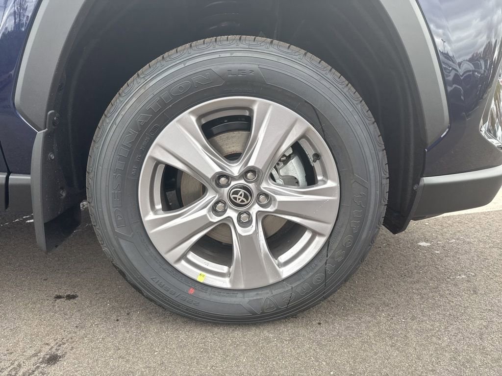 New 2025 Toyota RAV4 XLE SUV