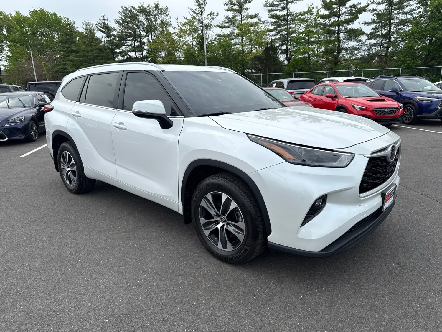 Thumbnail: 2023 Toyota Highlander - 4