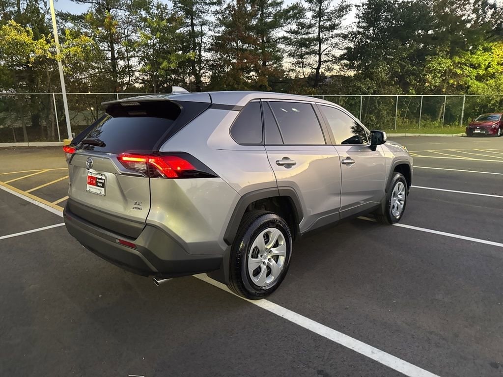 Thumbnail: 2024 Toyota RAV4 - 5