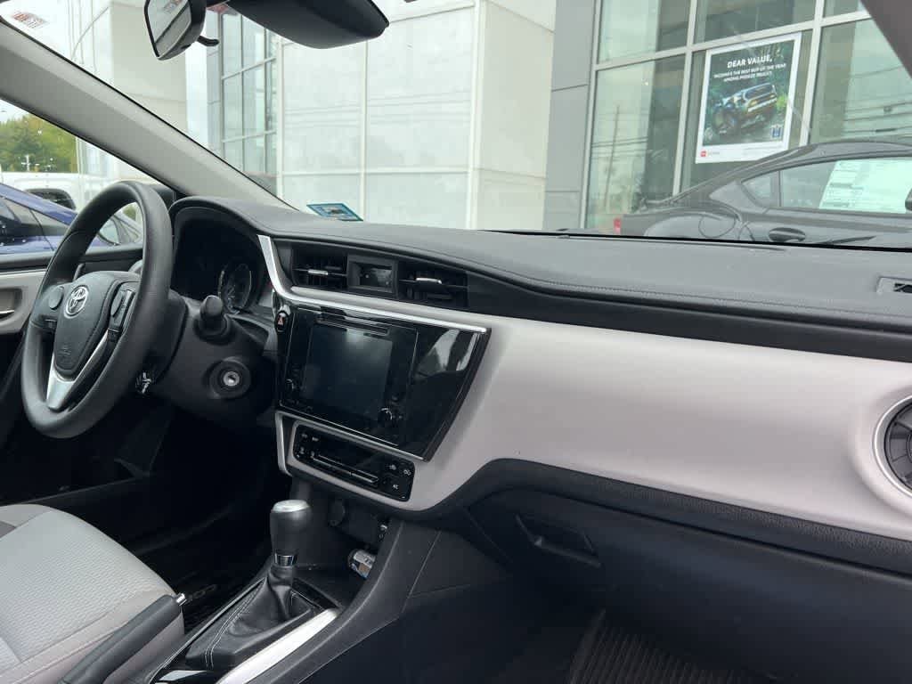 Thumbnail: 2018 Toyota Corolla - 15