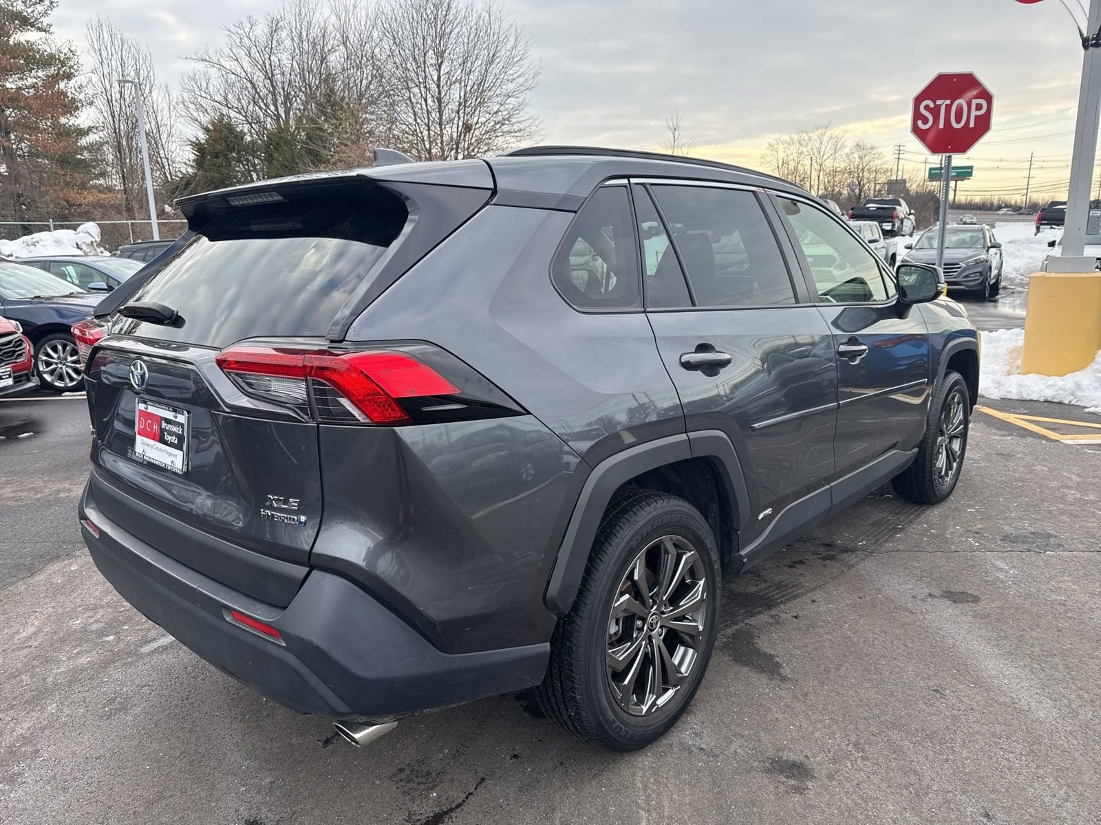 Thumbnail: 2022 Toyota RAV4 - 6