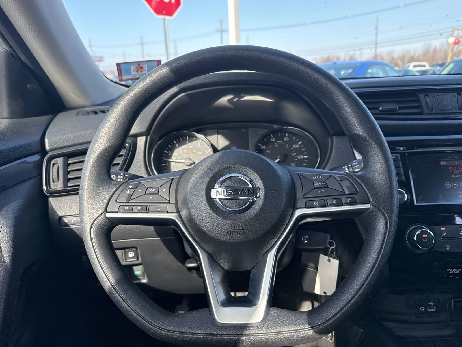 Thumbnail: 2018 Nissan Rogue - 22