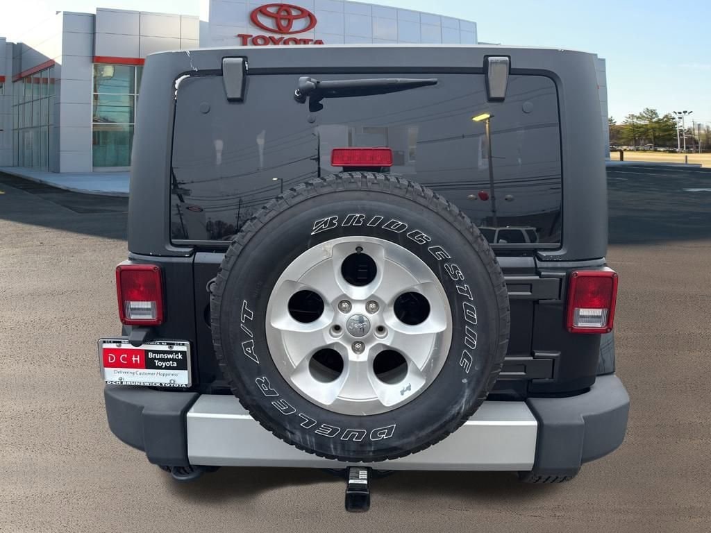 Thumbnail: 2013 Jeep Wrangler - 13