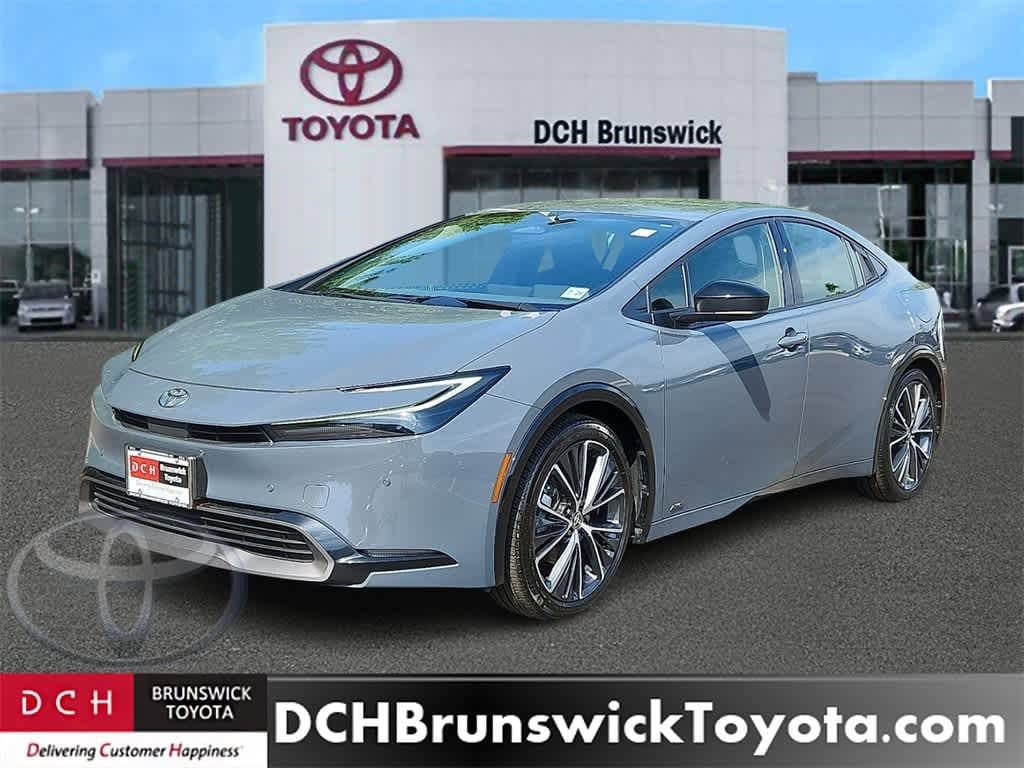 Used 2023 Toyota Prius Hatchback XLE For Sale in North