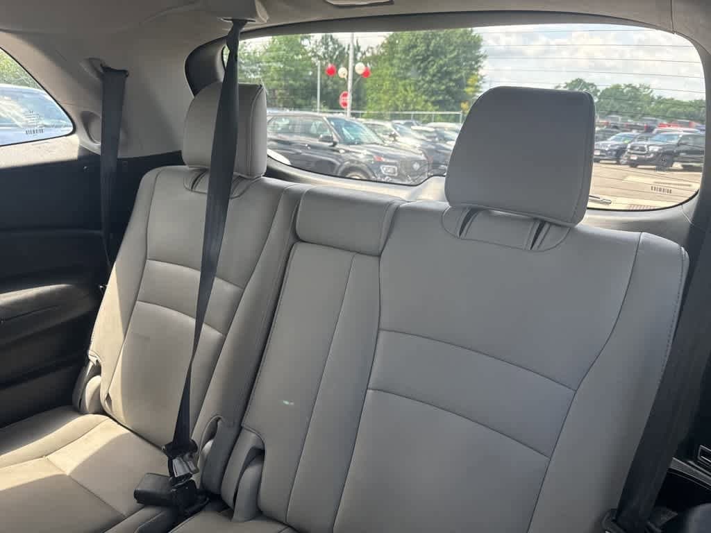 Thumbnail: 2019 Honda Pilot - 17