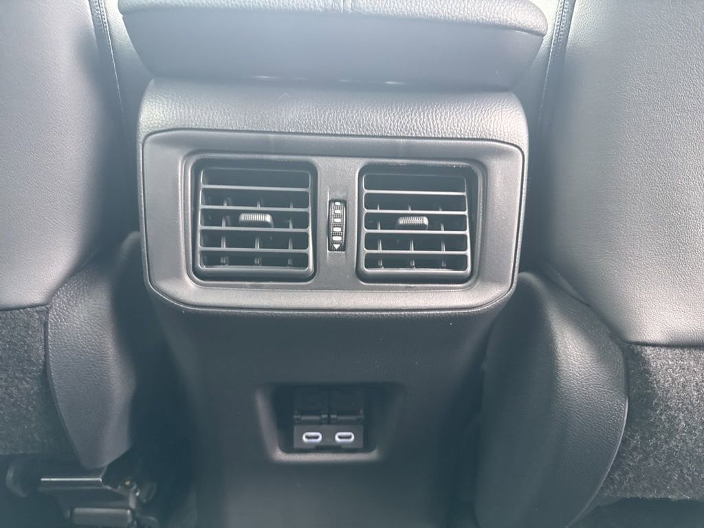 Thumbnail: 2025 Toyota RAV4 - 24