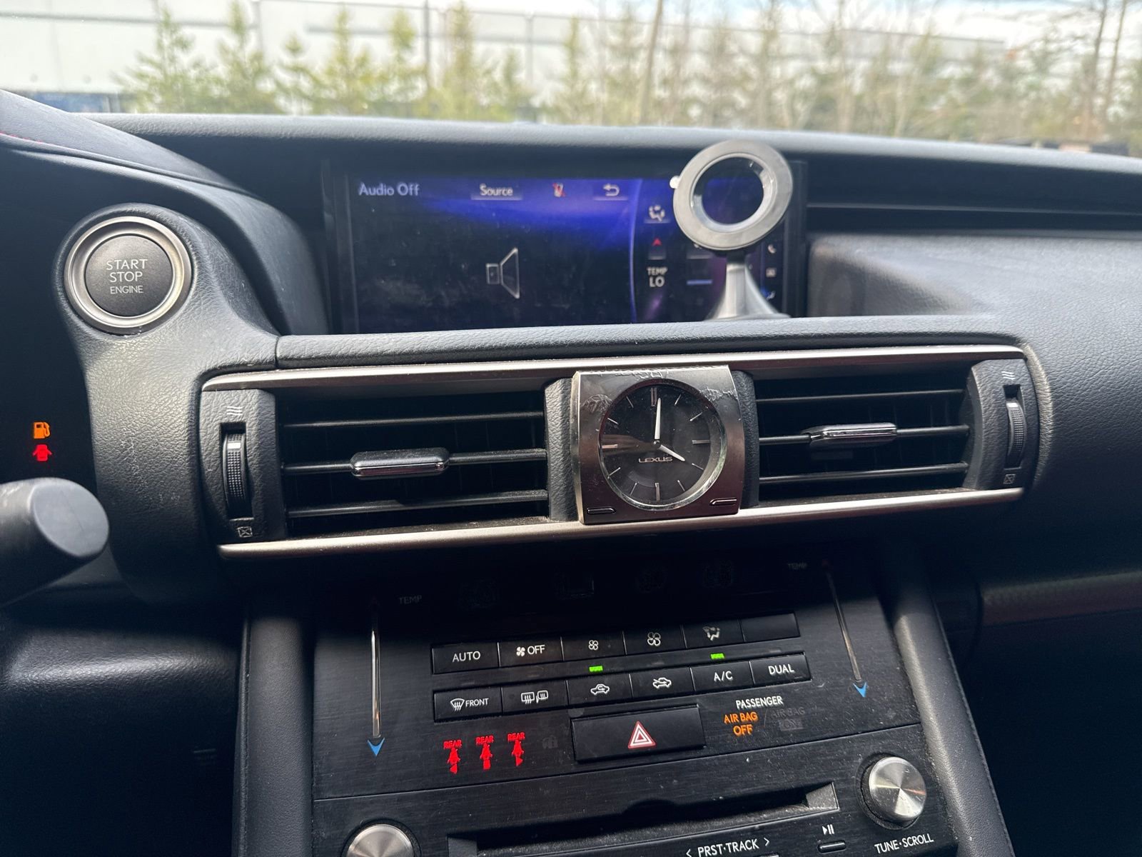 Thumbnail: 2017 Lexus IS - 28