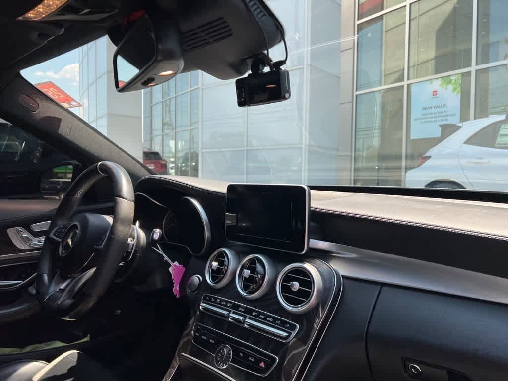 Thumbnail: 2015 Mercedes-Benz C-Class - 18