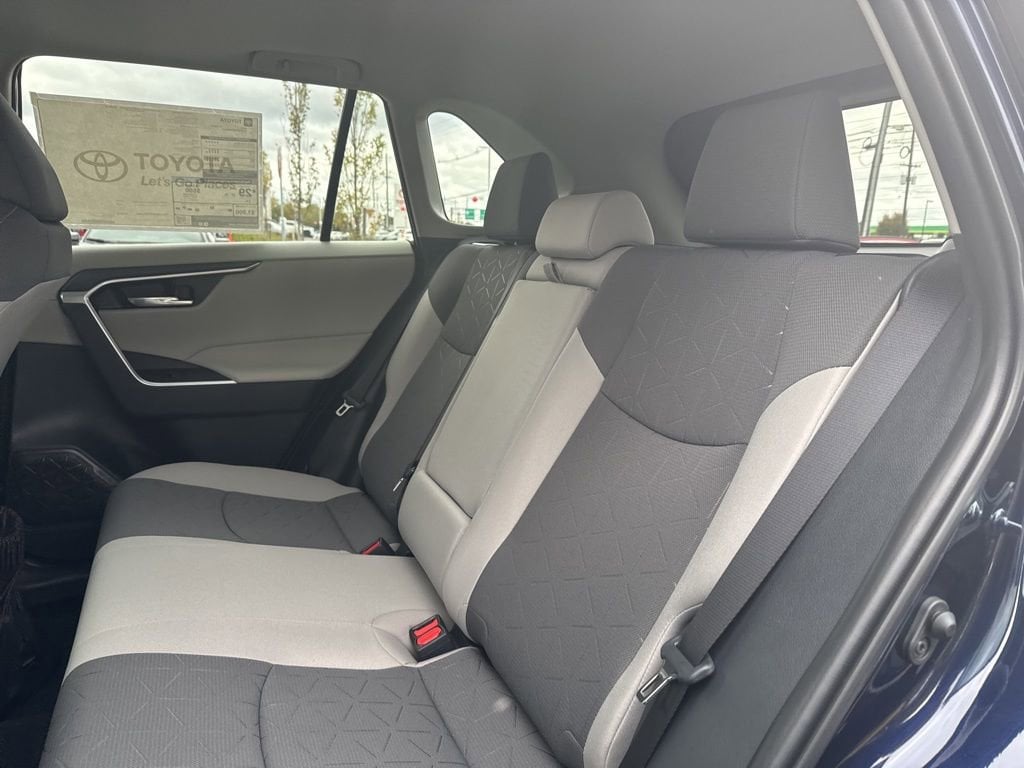 Thumbnail: 2025 Toyota RAV4 - 12