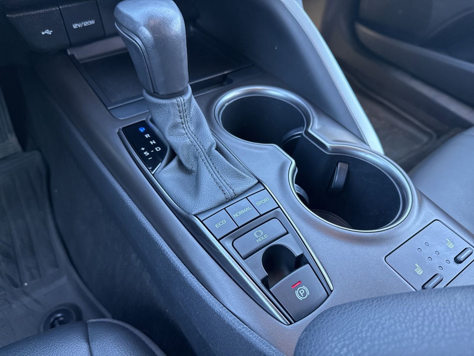 Thumbnail: 2023 Toyota Camry - 29