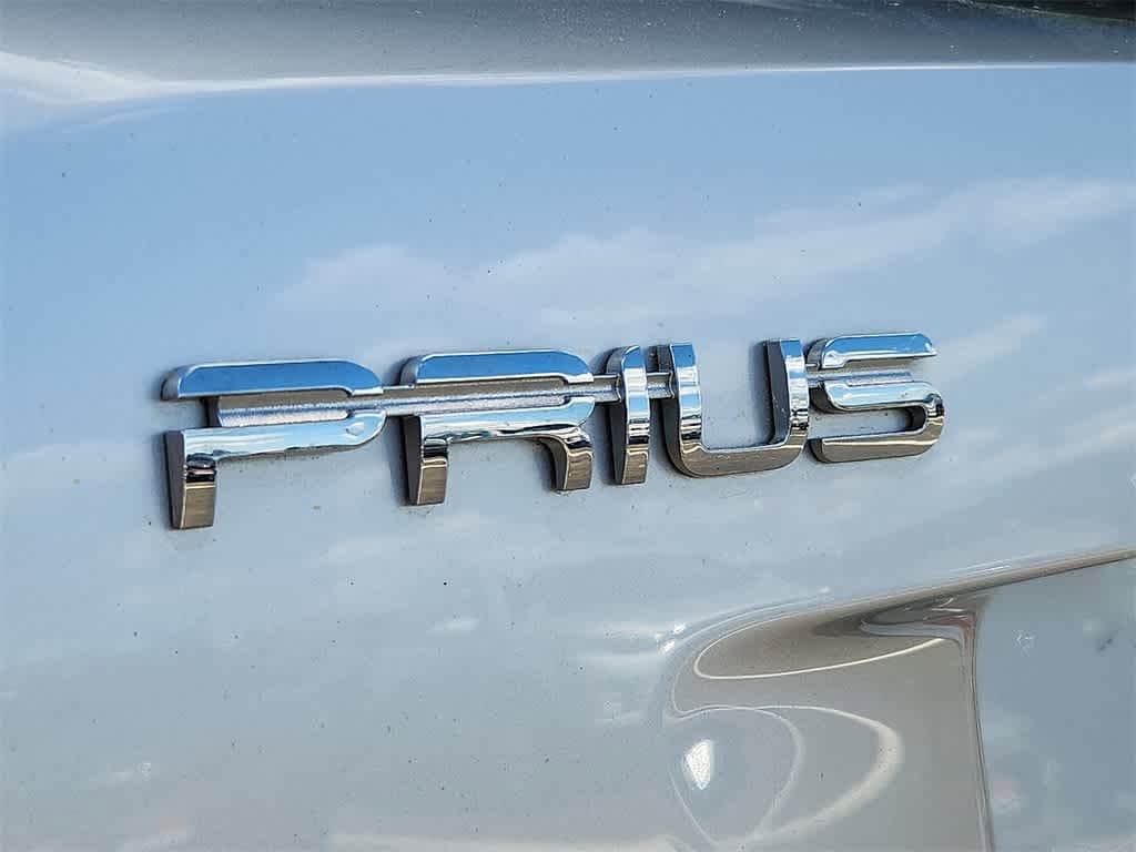 Thumbnail: 2017 Toyota Prius - 37