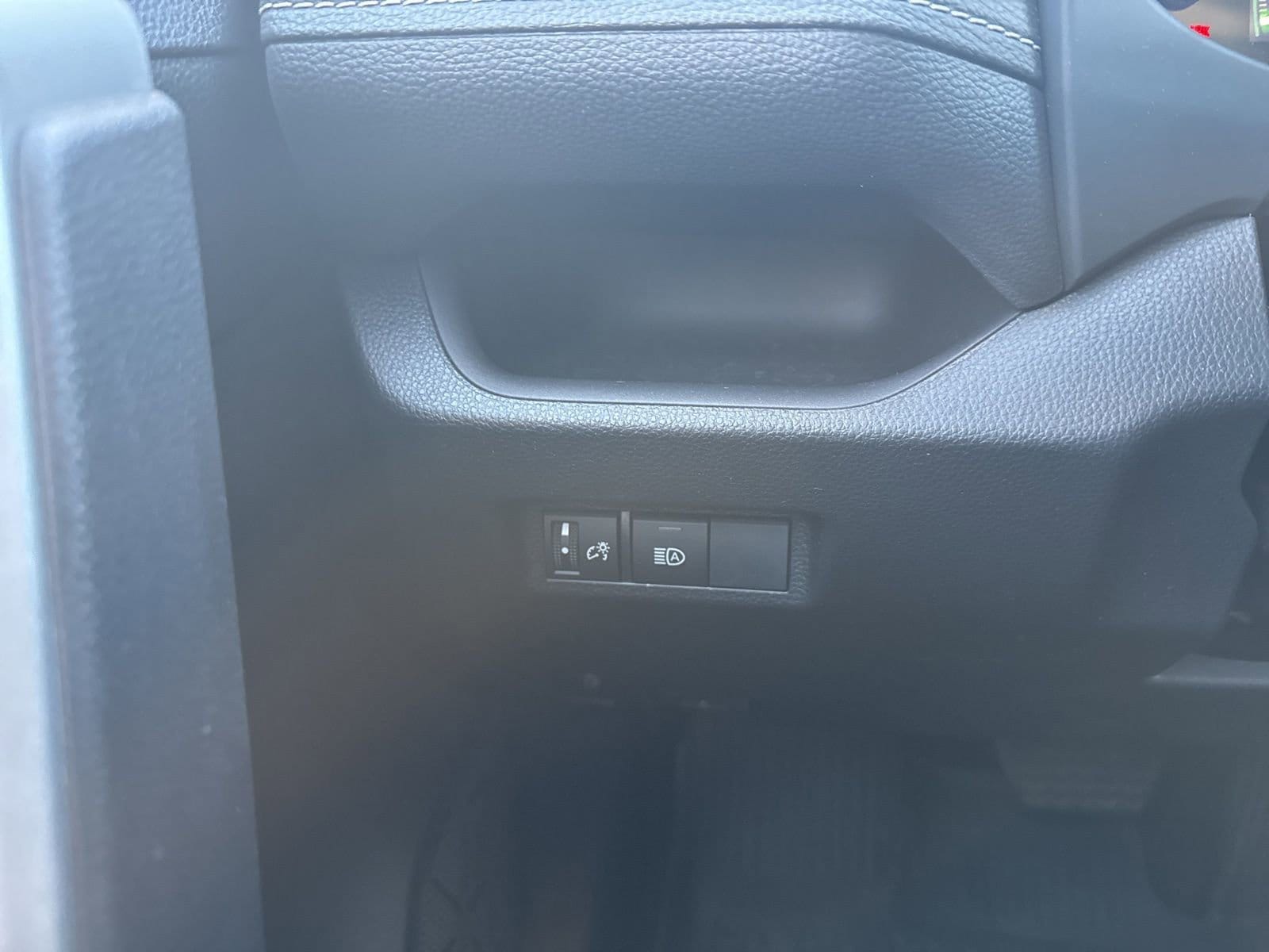 Thumbnail: 2023 Toyota RAV4 - 30