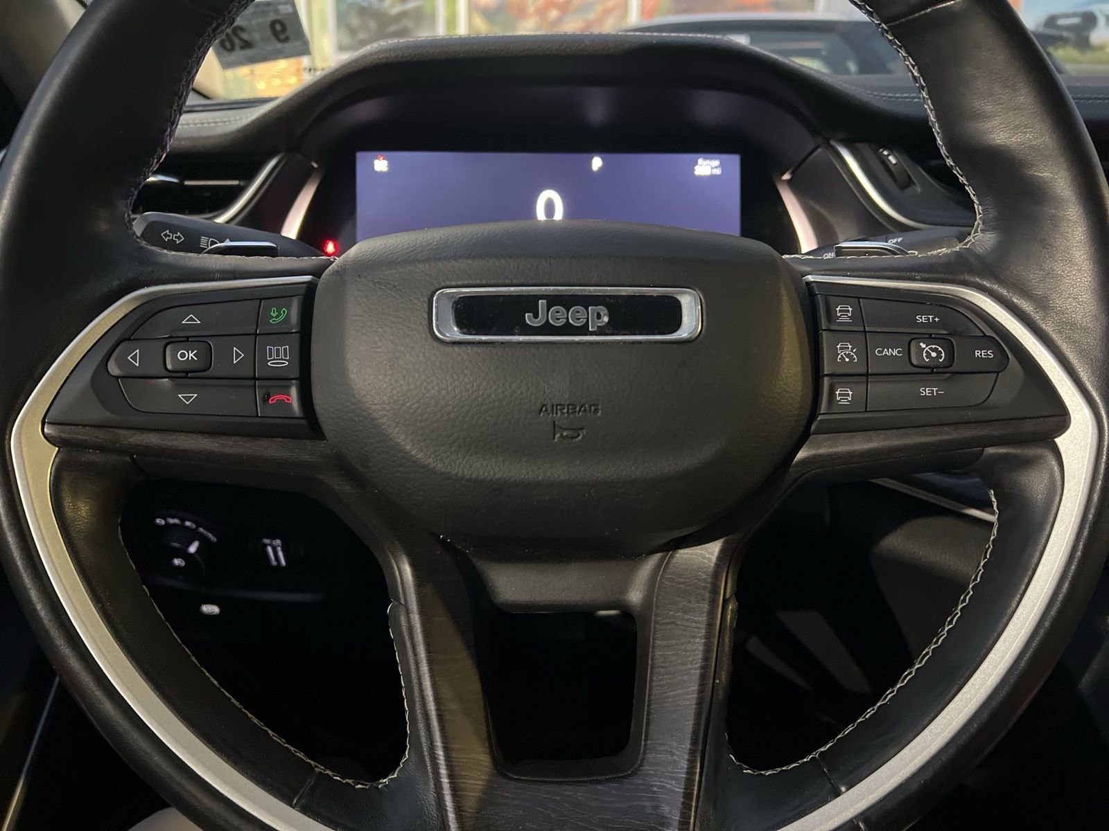 Thumbnail: 2021 Jeep Grand Cherokee L - 16