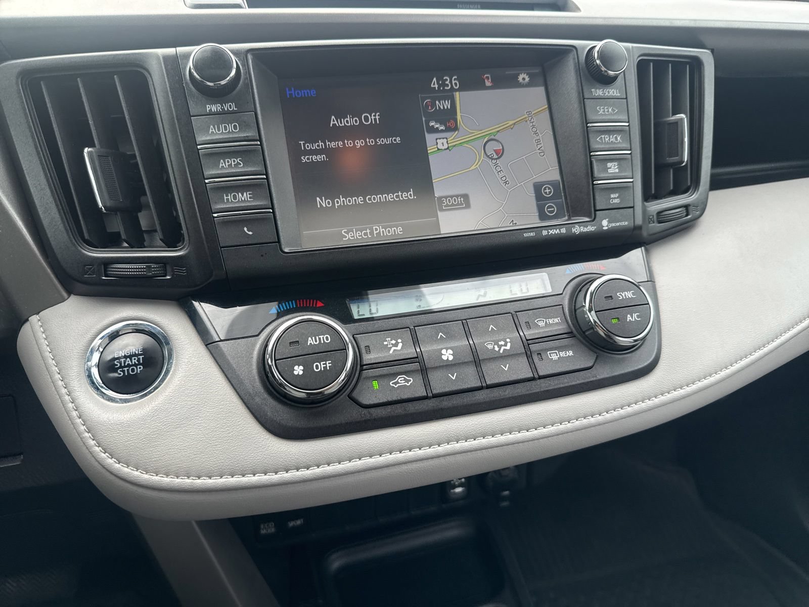 Thumbnail: 2016 Toyota RAV4 - 28