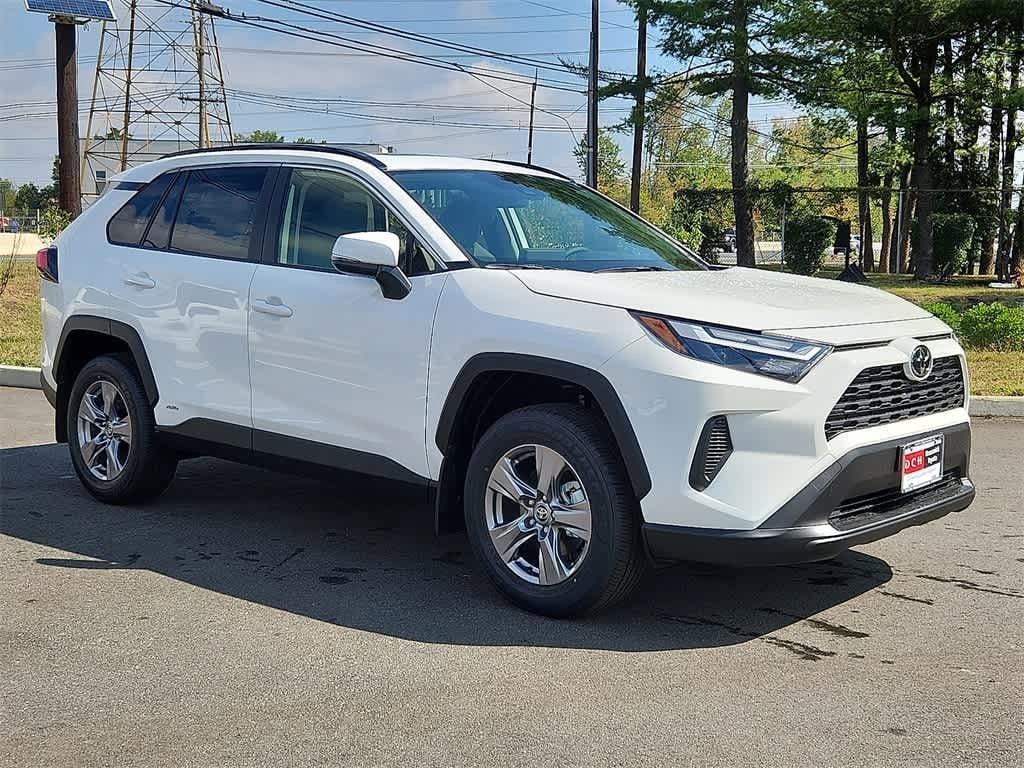 Thumbnail: 2025 Toyota RAV4 - 2