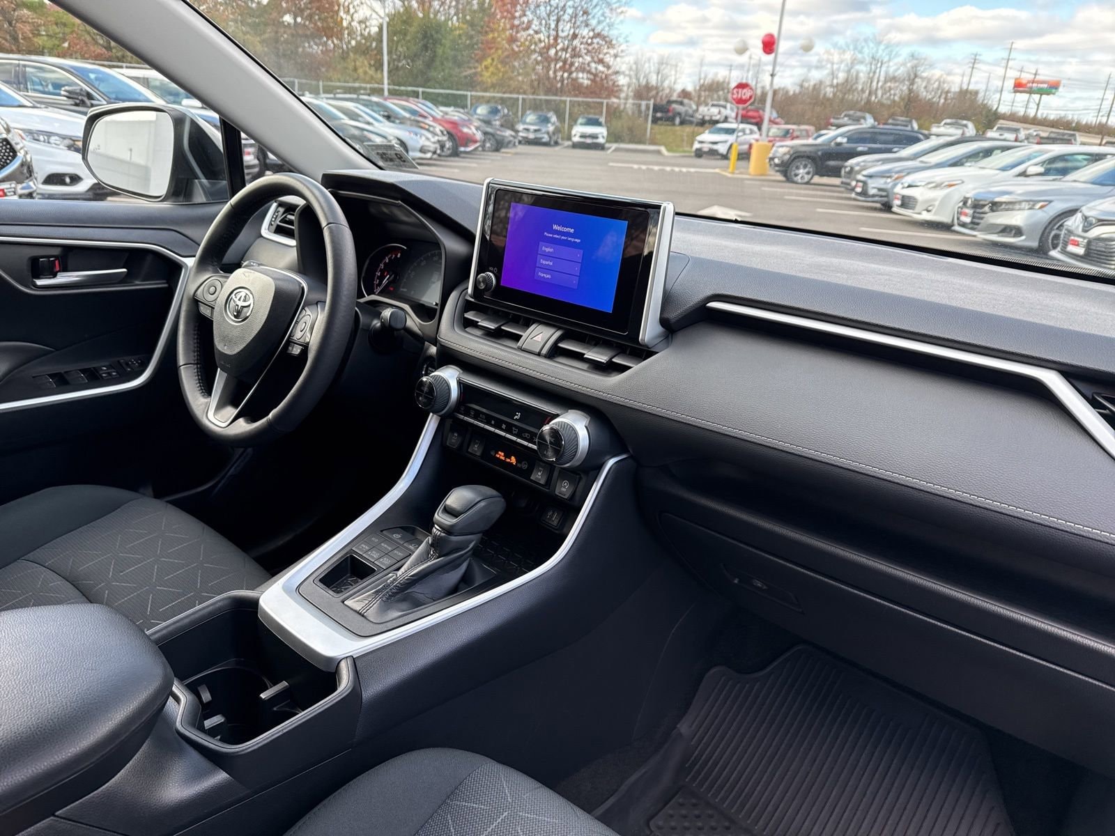 Thumbnail: 2023 Toyota RAV4 - 20