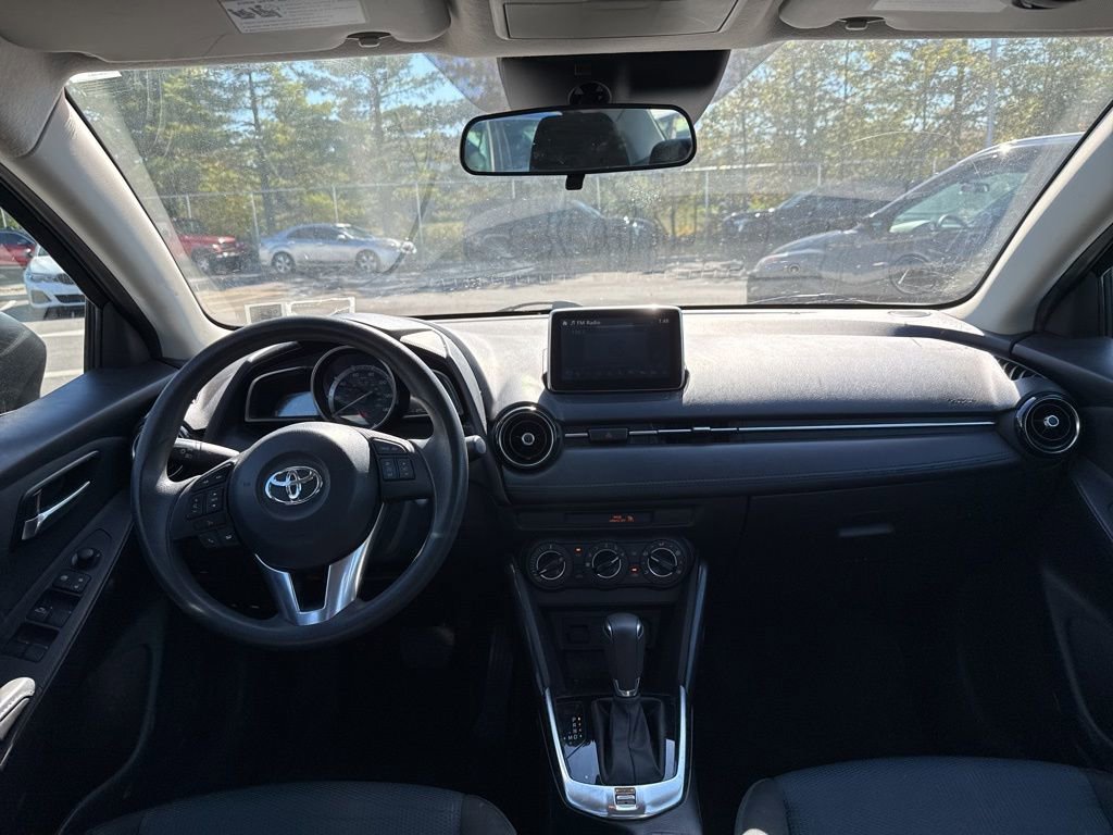 Thumbnail: 2017 Toyota Yaris iA - 24