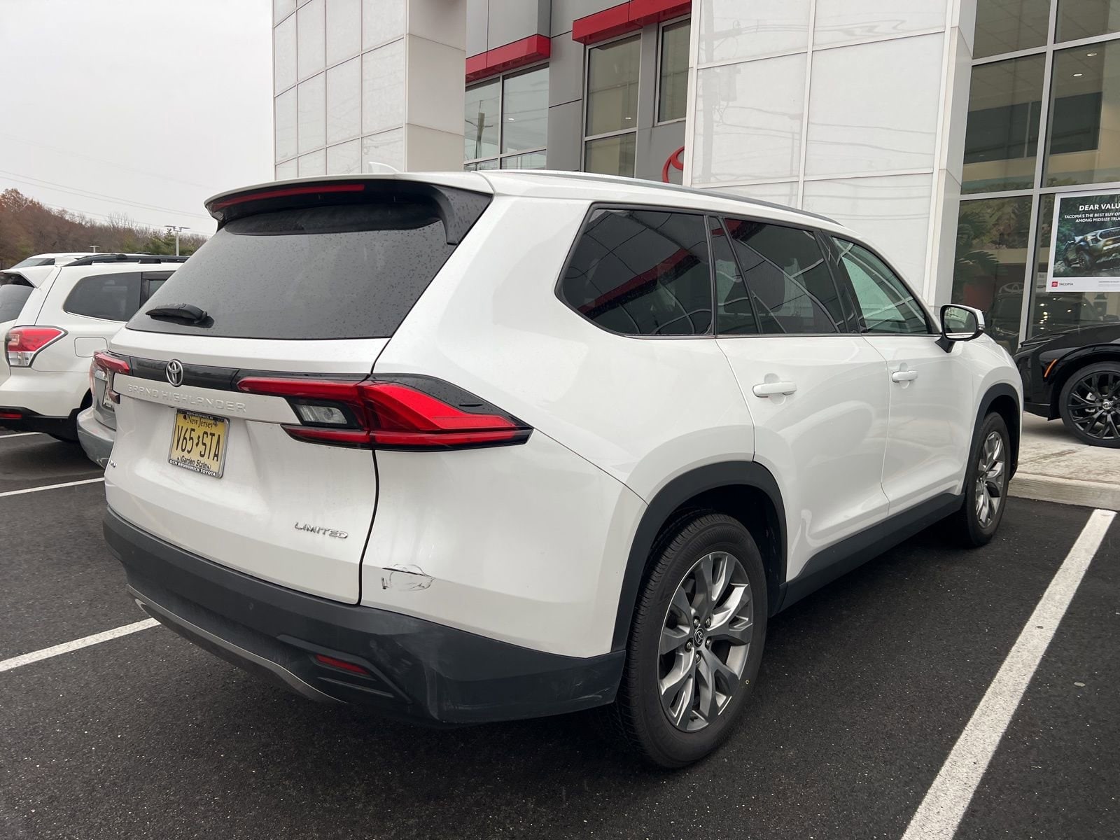 Thumbnail: 2024 Toyota Grand Highlander - 3