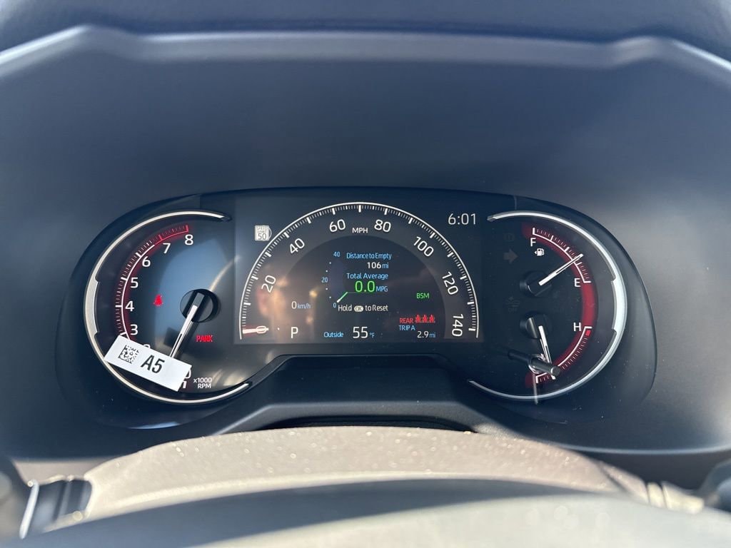 Thumbnail: 2025 Toyota RAV4 - 26