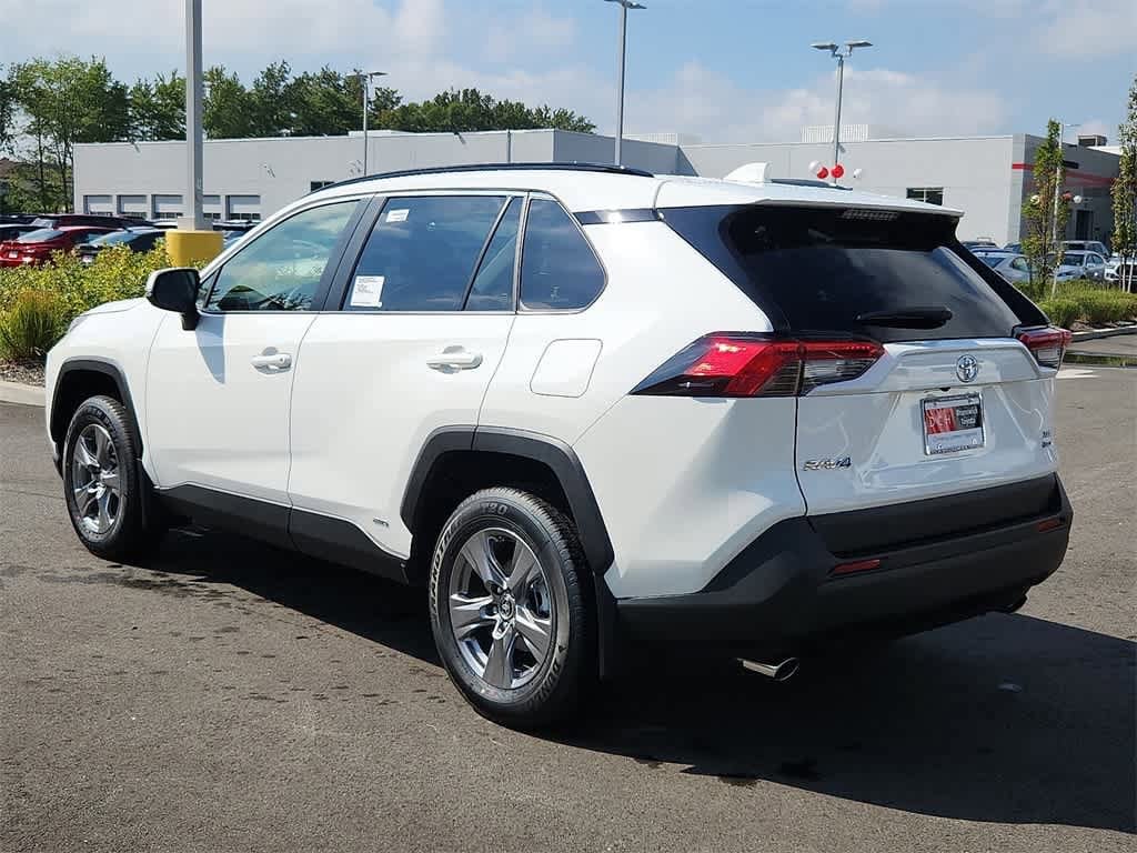 Thumbnail: 2025 Toyota RAV4 - 4