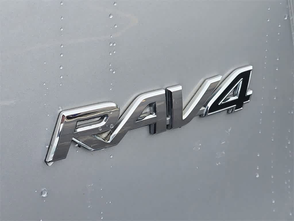 Thumbnail: 2017 Toyota RAV4 - 35