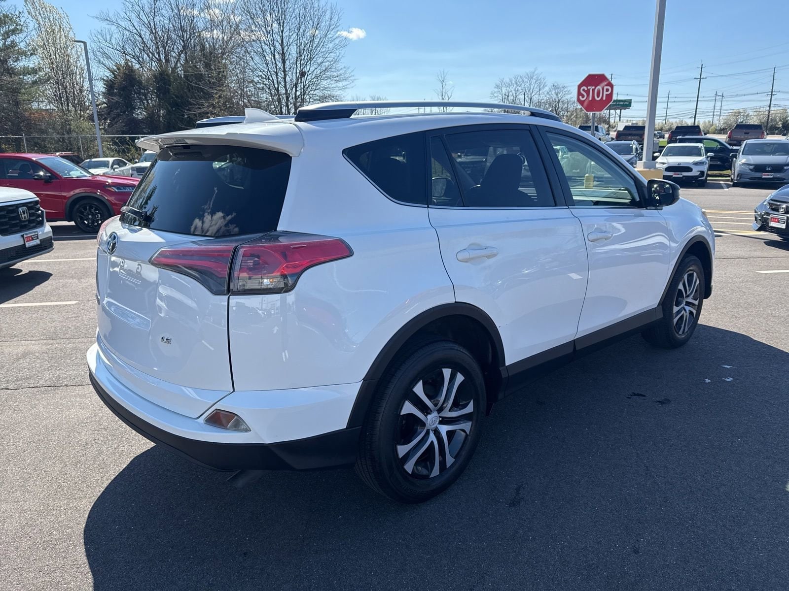 Thumbnail: 2016 Toyota RAV4 - 5
