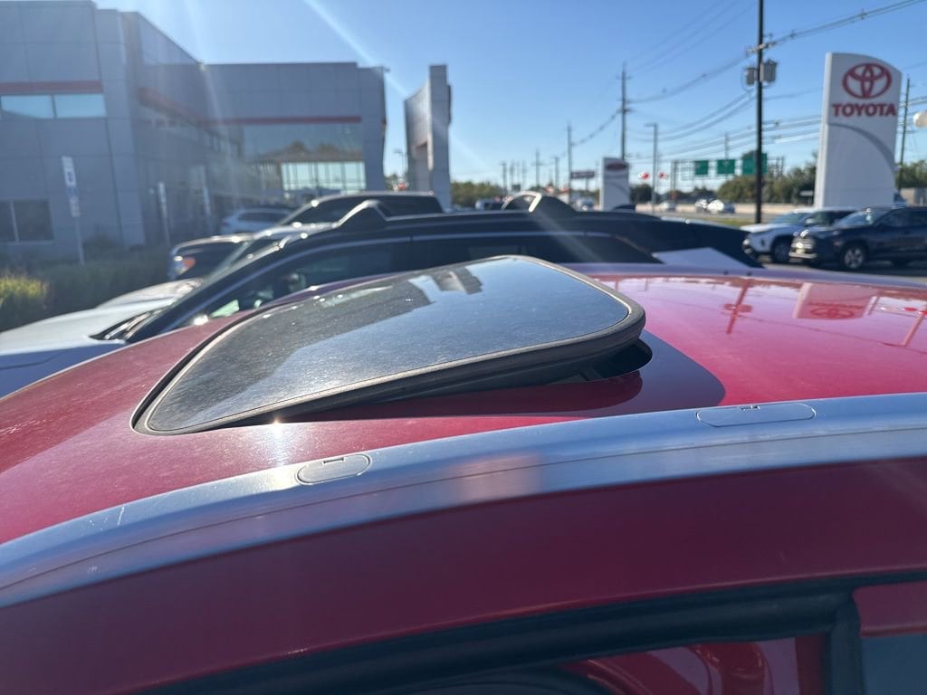 Thumbnail: 2017 Honda HR-V - 16
