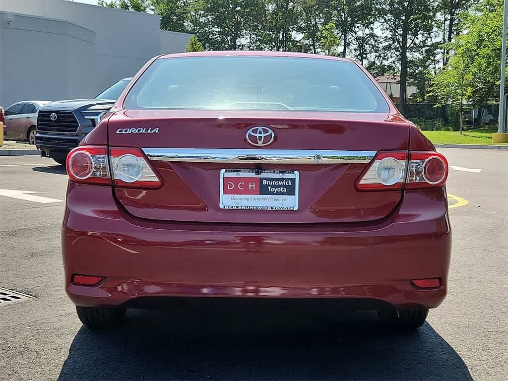 Thumbnail: 2013 Toyota Corolla - 4