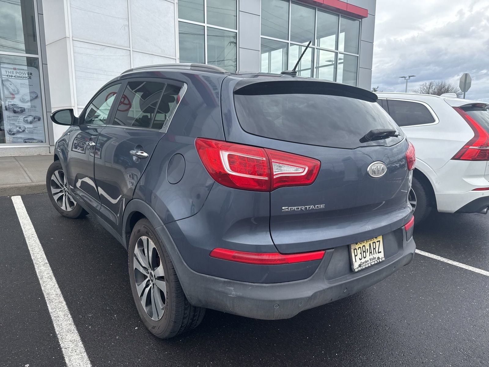 Thumbnail: 2011 Kia Sportage - 16