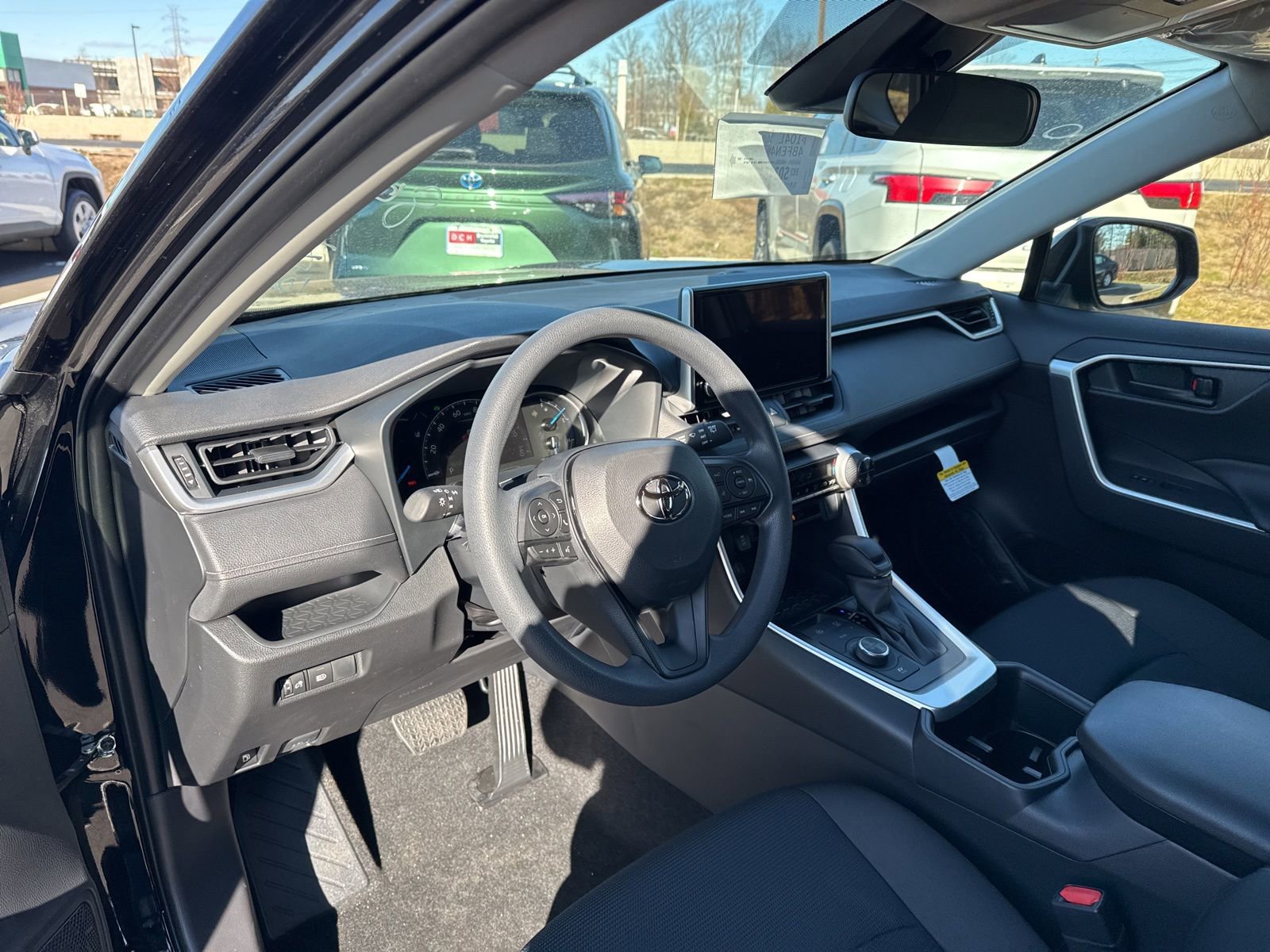 Thumbnail: 2025 Toyota RAV4 - 10