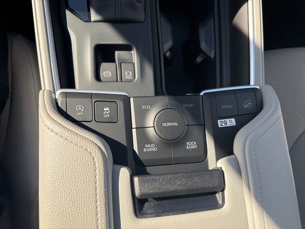 Thumbnail: 2026 Toyota Grand Highlander - 25