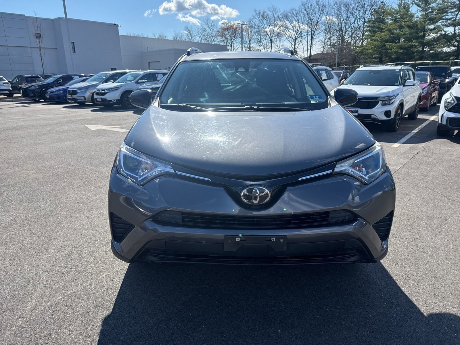 Thumbnail: 2018 Toyota RAV4 - 2