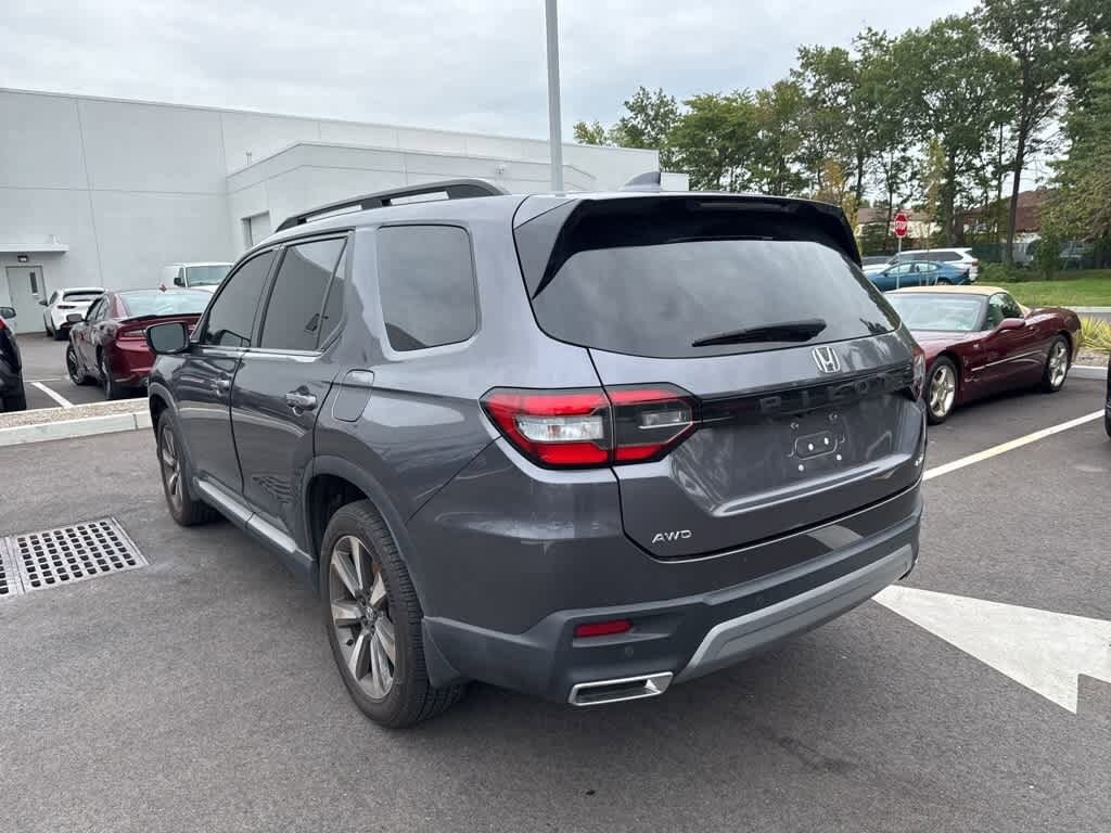2023 Honda Pilot Elite photo 3