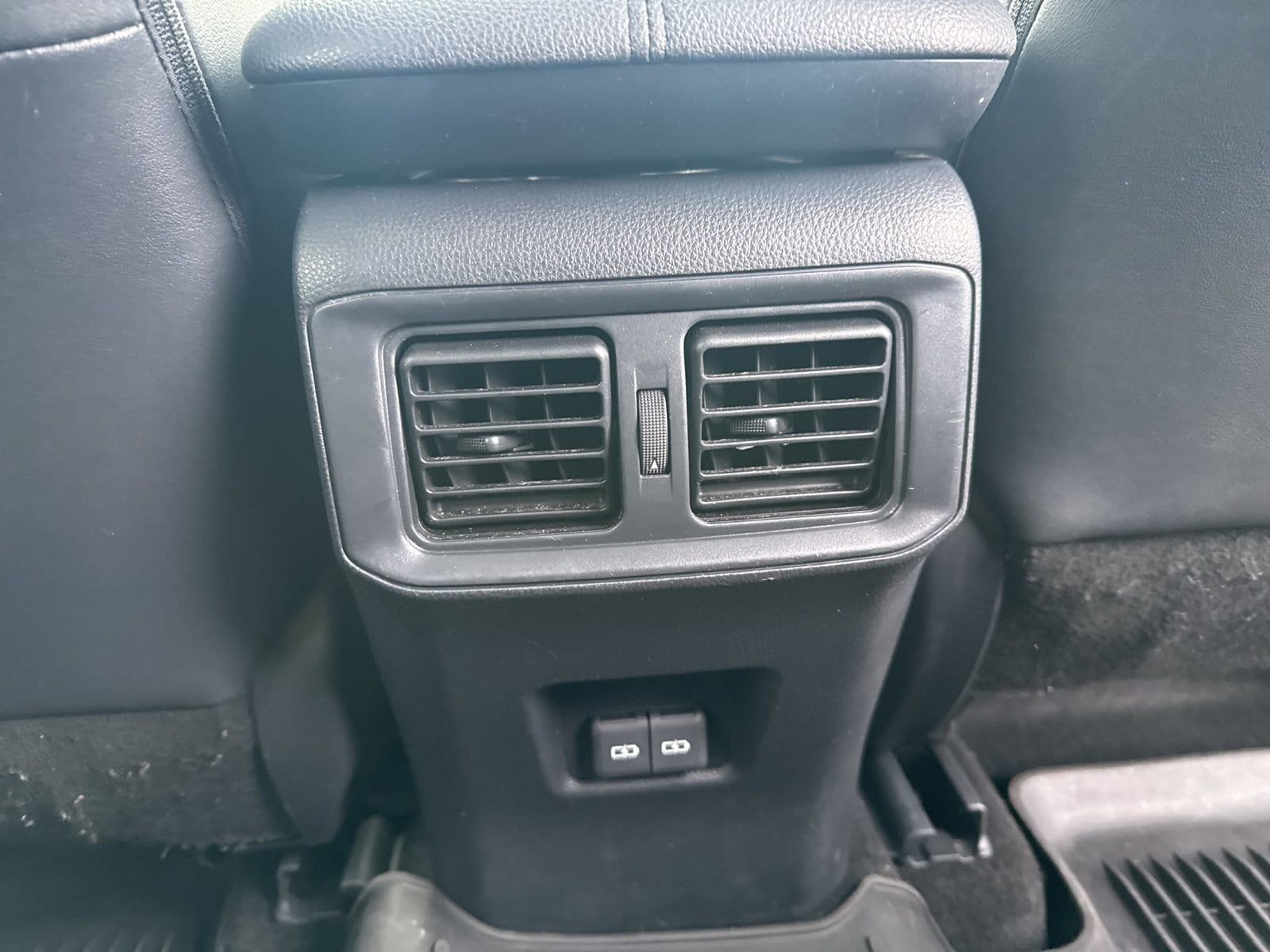 Thumbnail: 2022 Toyota RAV4 - 30