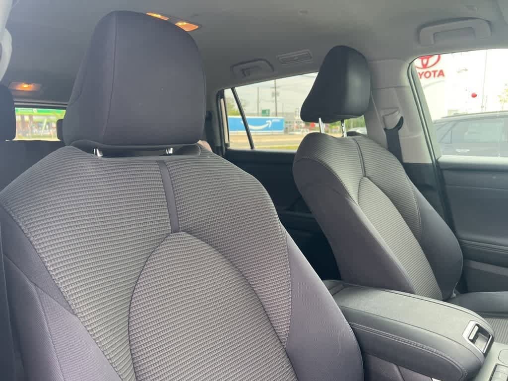 2021 Toyota Highlander L 18