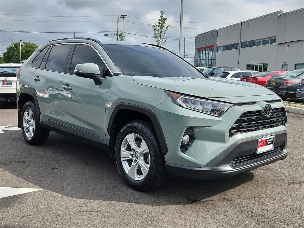 Thumbnail: 2019 Toyota RAV4 - 3