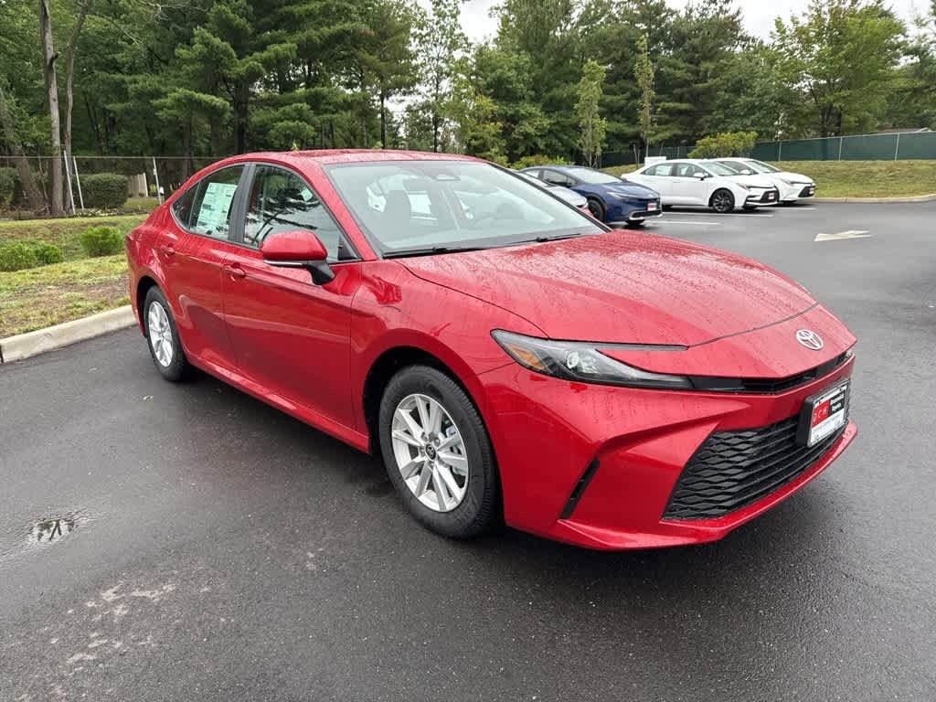 2025 Toyota Camry LE photo 2