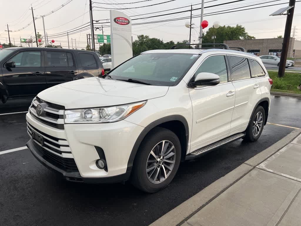 Thumbnail: 2018 Toyota Highlander - 1