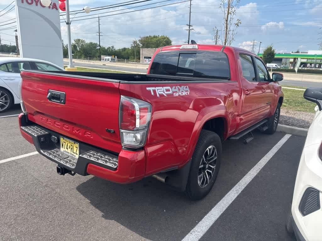 Thumbnail: 2022 Toyota Tacoma - 3