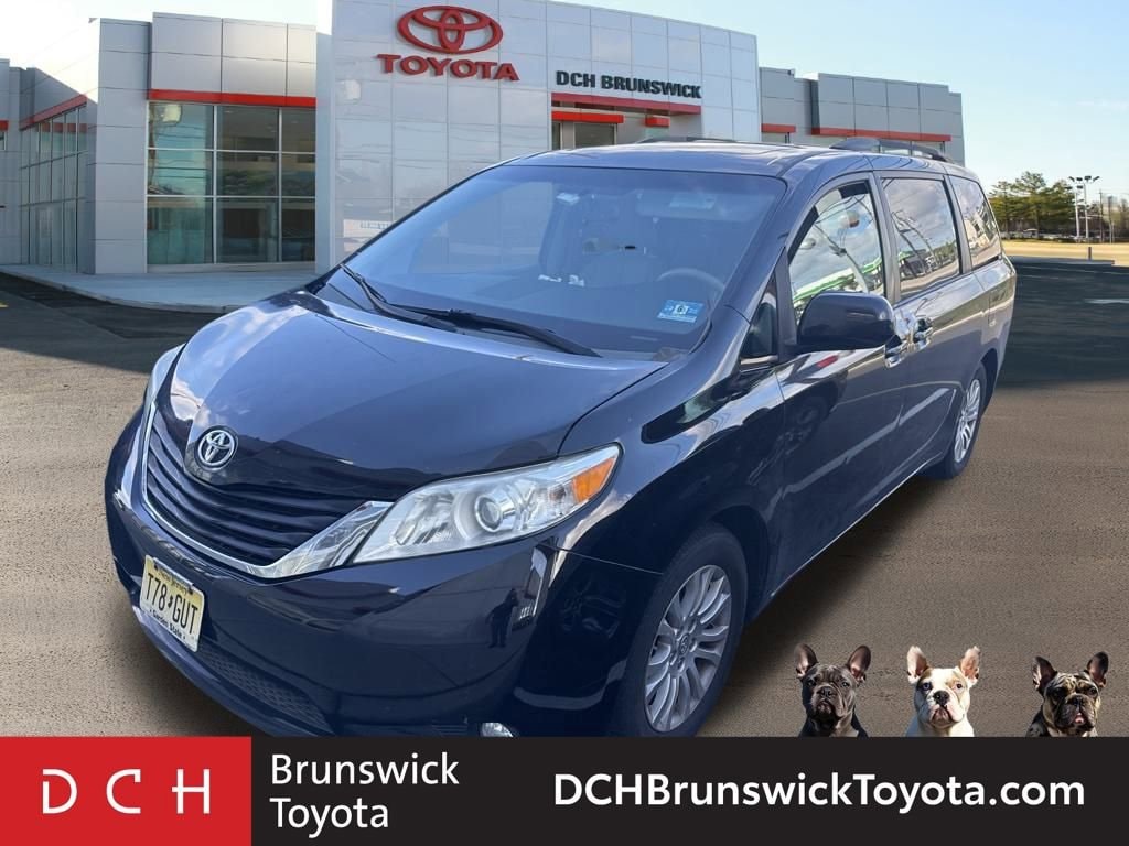 2013 Toyota Sienna  -
                  North Brunswick Township, NJ