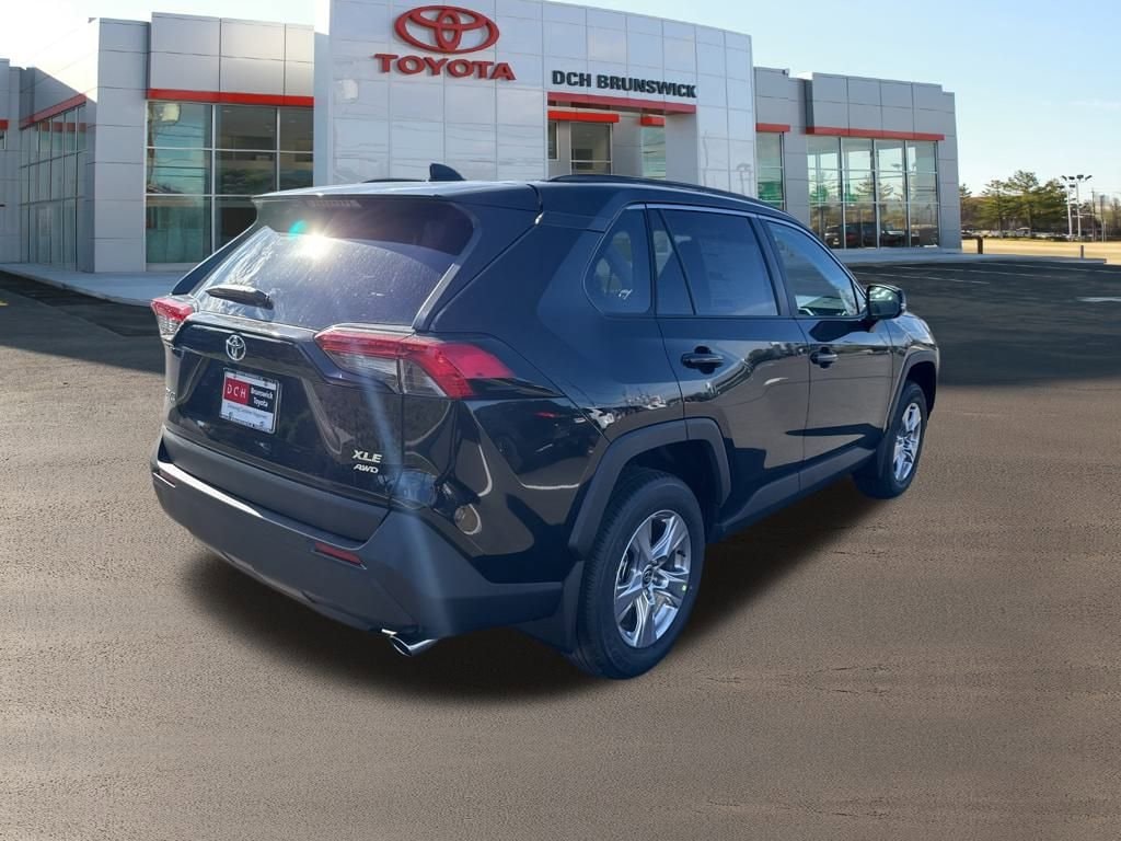 Thumbnail: 2025 Toyota RAV4 - 4