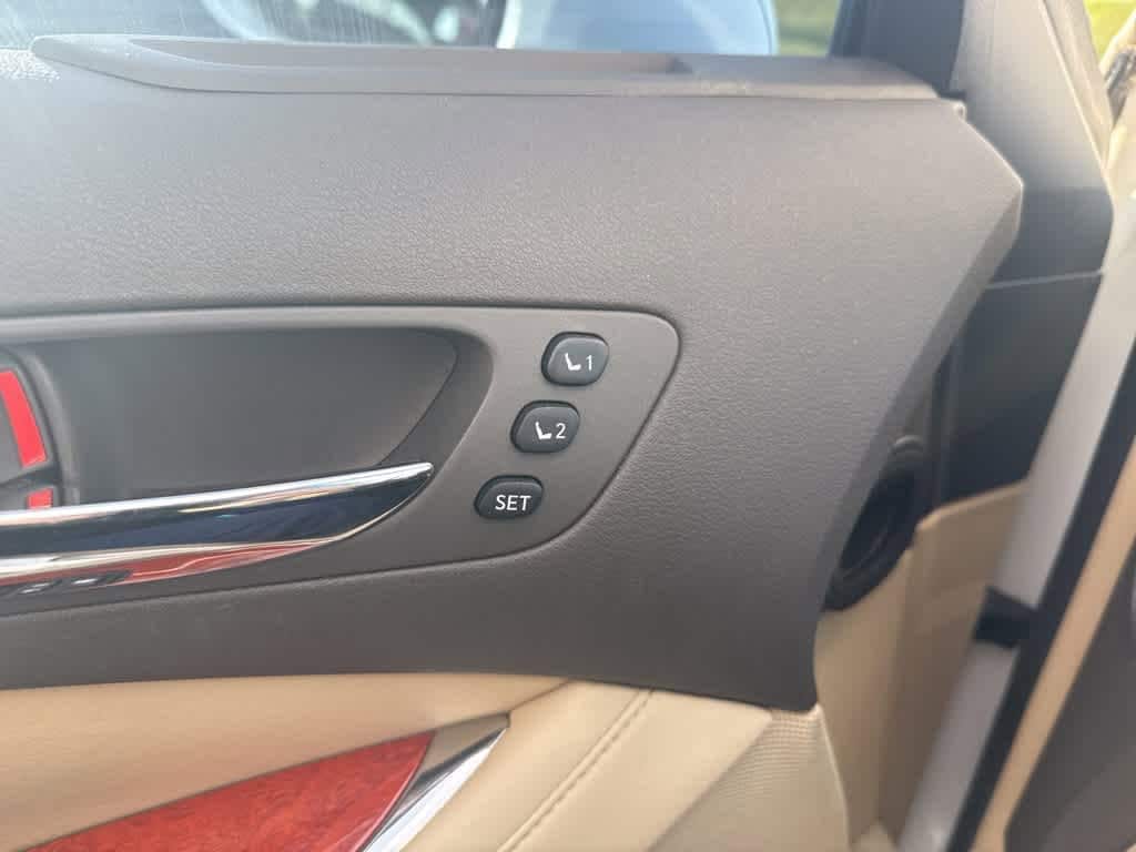 Thumbnail: 2010 Lexus ES - 17